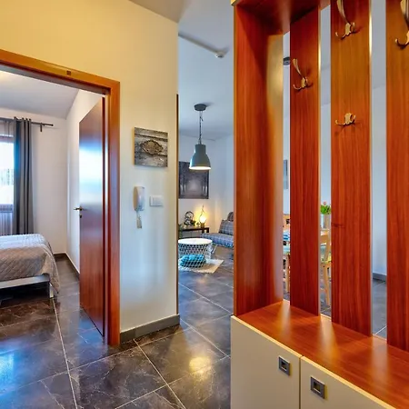 Hills Zozon Apartment