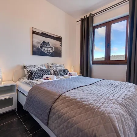 Apartament Hills Zozon